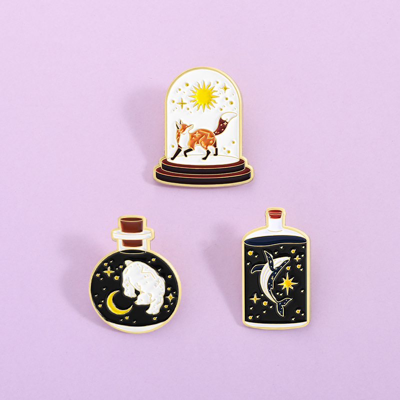 Embroidery Whale - Starry Sky Magic Bottle Animal Enamel