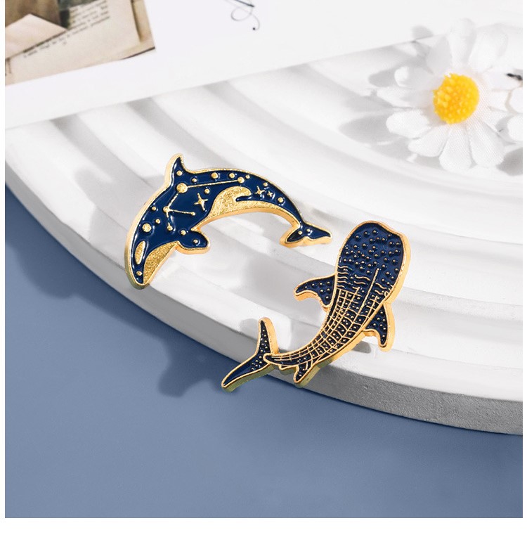 Cute Blue Whale Dolphin Brooch - Embroidery Whale ulasan dan harga
