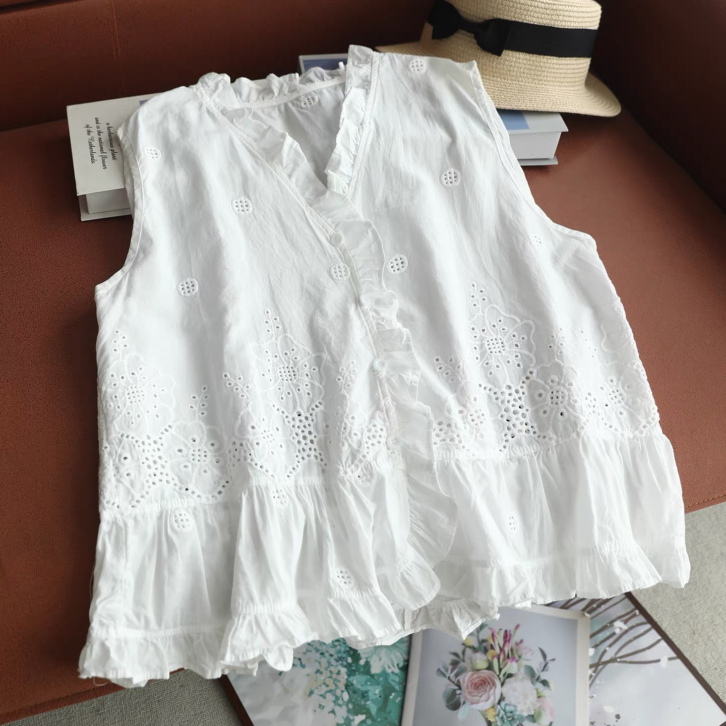 Women Sleeveless Vest Top Ruff - Embroidery Eyelet ulasan dan harga